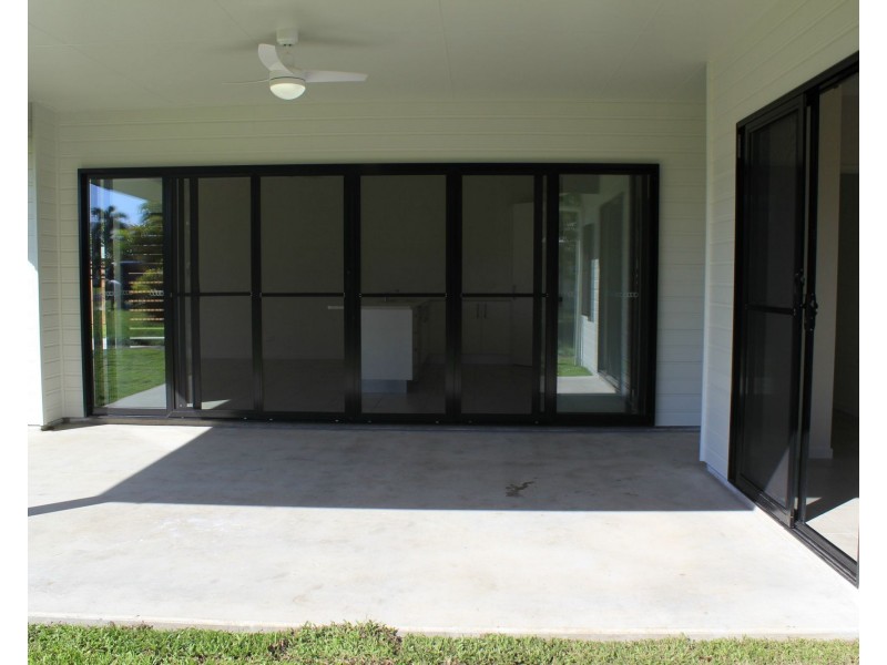51 Holland Street, Wongaling Beach QLD 4852