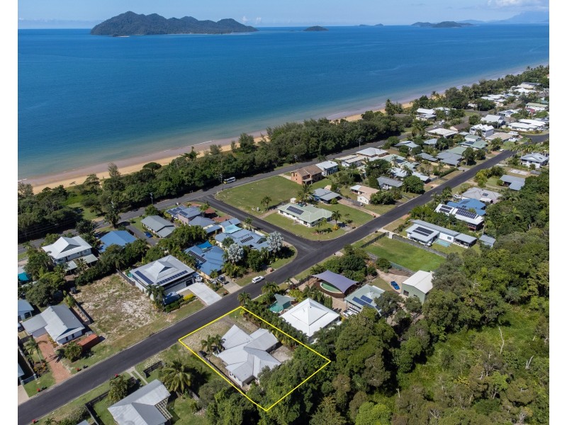 51 Holland Street, Wongaling Beach QLD 4852