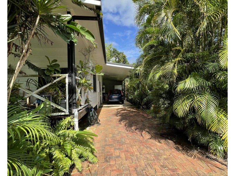 30 Wongaling Beach Rd, Wongaling Beach QLD 4852