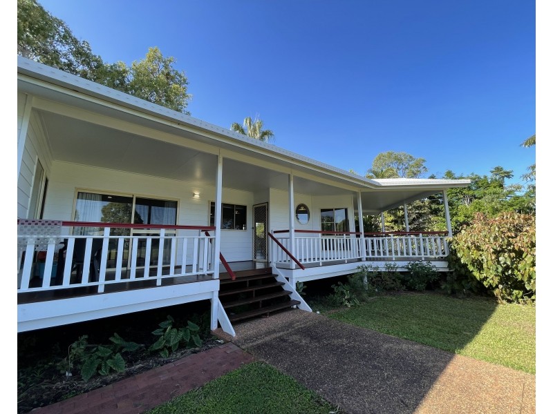 10 Seafarer St, South Mission Beach QLD 4852