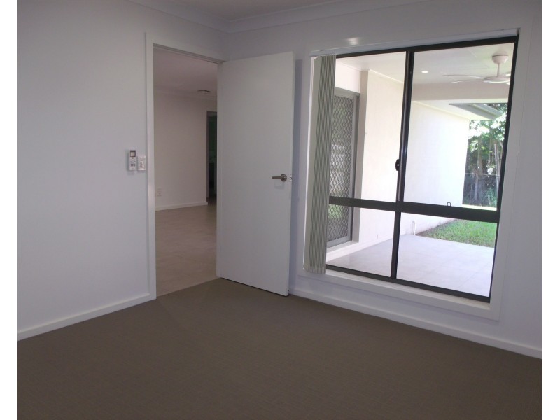 15 Shelly Court, Mission Beach QLD 4852