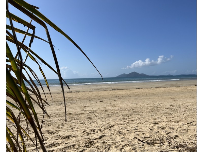 15 Shelly Court, Mission Beach QLD 4852
