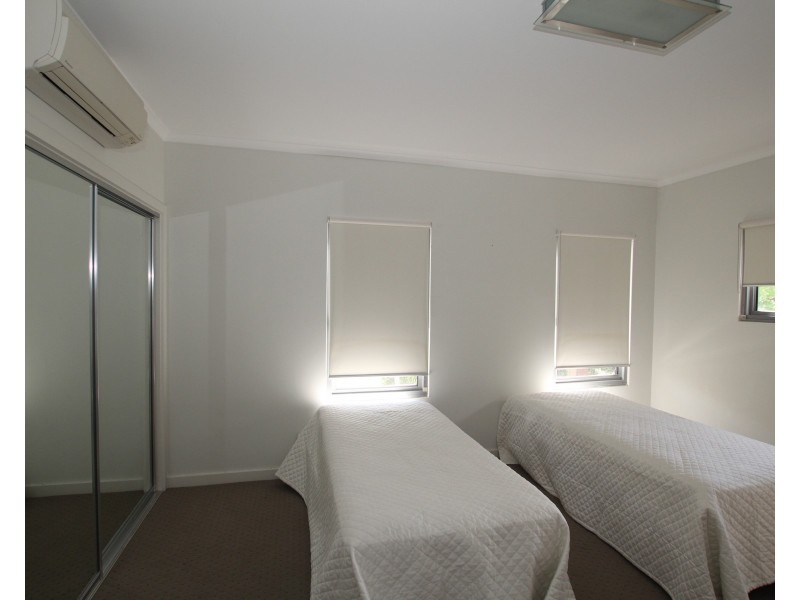1/2 Donkin Lane, Mission Beach QLD 4852