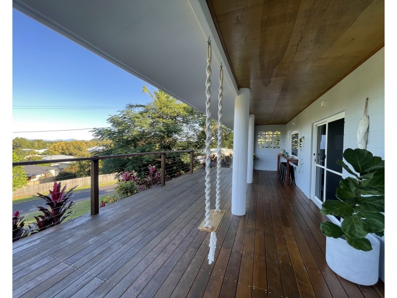 14 Mission Dr, South Mission Beach QLD 4852