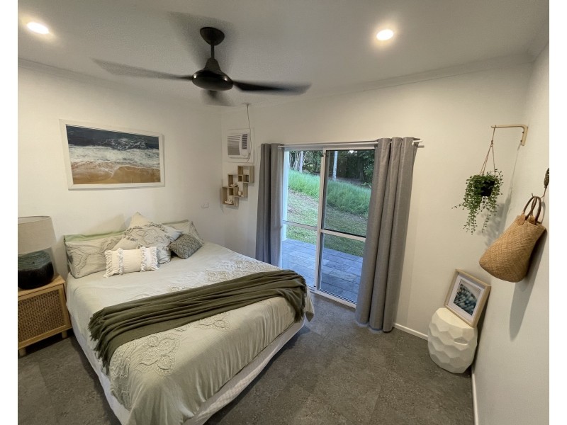 14 Mission Dr, South Mission Beach QLD 4852