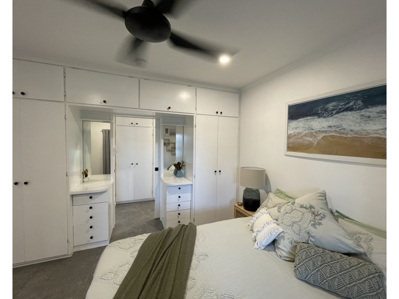 14 Mission Dr, South Mission Beach QLD 4852