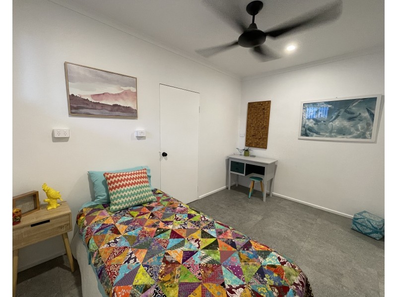 14 Mission Dr, South Mission Beach QLD 4852