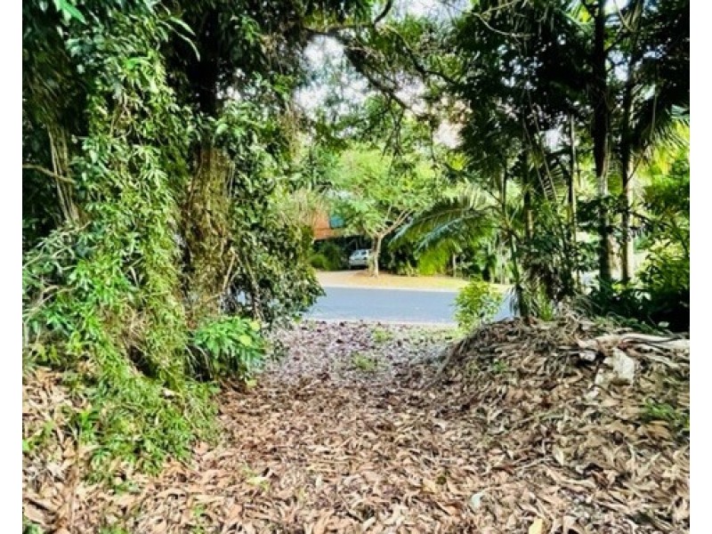 63 Cutten St, Bingil Bay QLD 4852