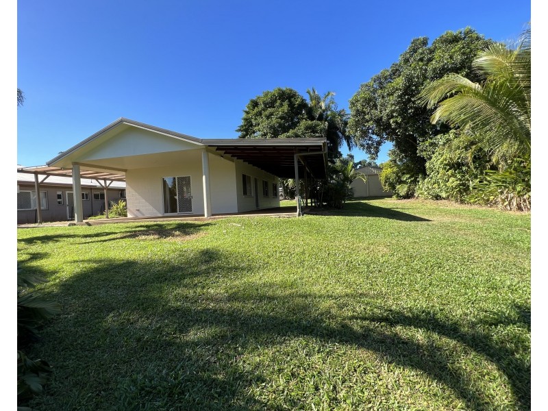 5 Royal Palm Drive, Mission Beach QLD 4852