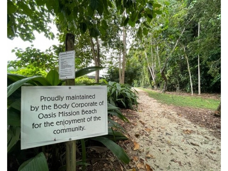 10 Lani Cl, Mission Beach QLD 4852