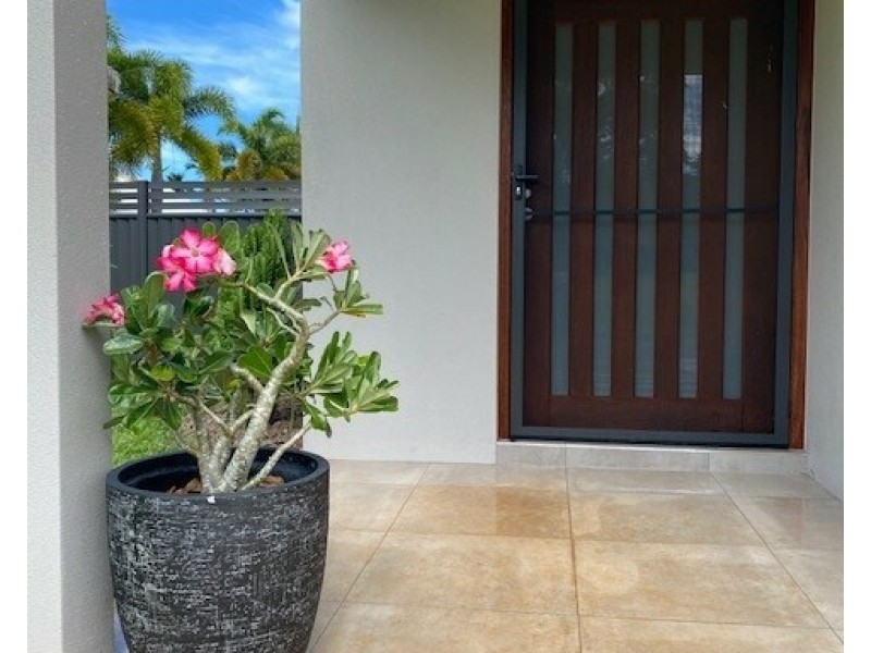 14 Seagull Cl, Mission Beach QLD 4852