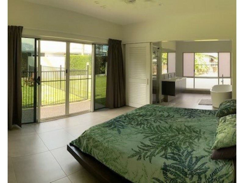 14 Seagull Cl, Mission Beach QLD 4852