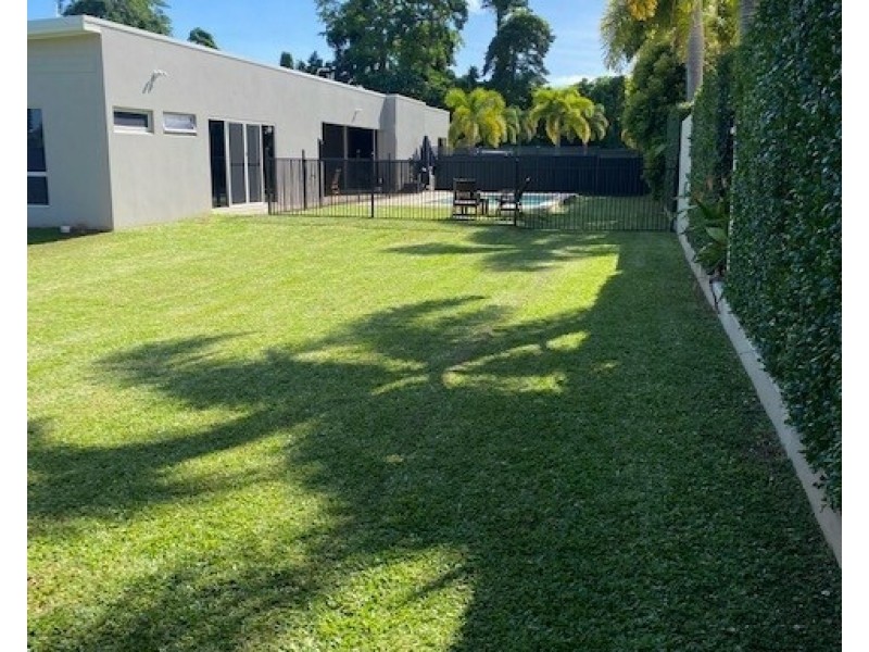 14 Seagull Cl, Mission Beach QLD 4852