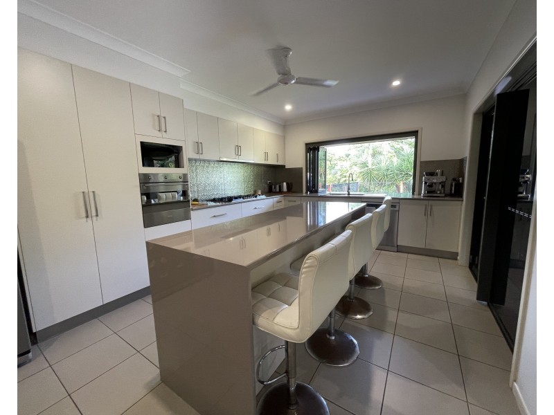 2 Penwerris Pl, Mission Beach QLD 4852