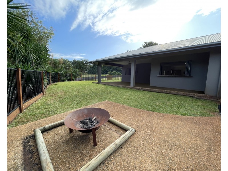 2 Penwerris Pl, Mission Beach QLD 4852