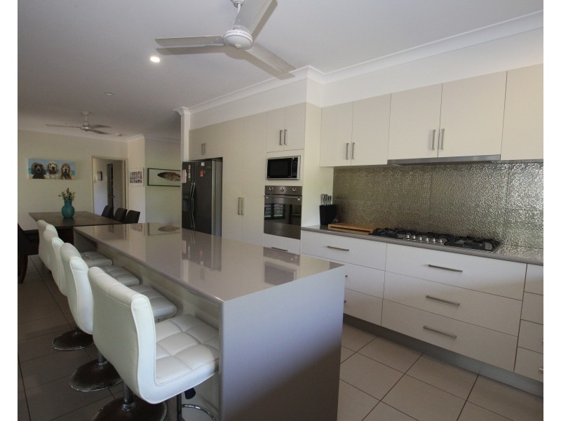 2 Penwerris Pl, Mission Beach QLD 4852