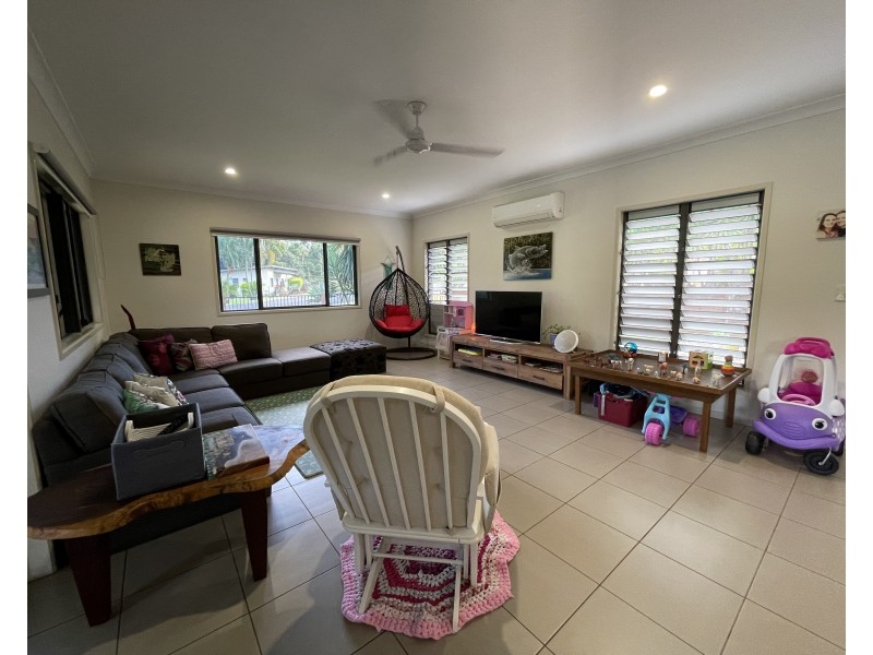 2 Penwerris Pl, Mission Beach QLD 4852