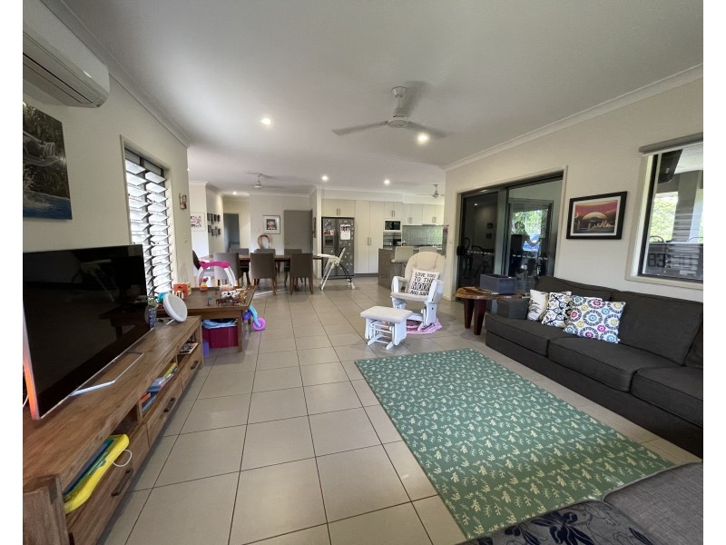 2 Penwerris Pl, Mission Beach QLD 4852