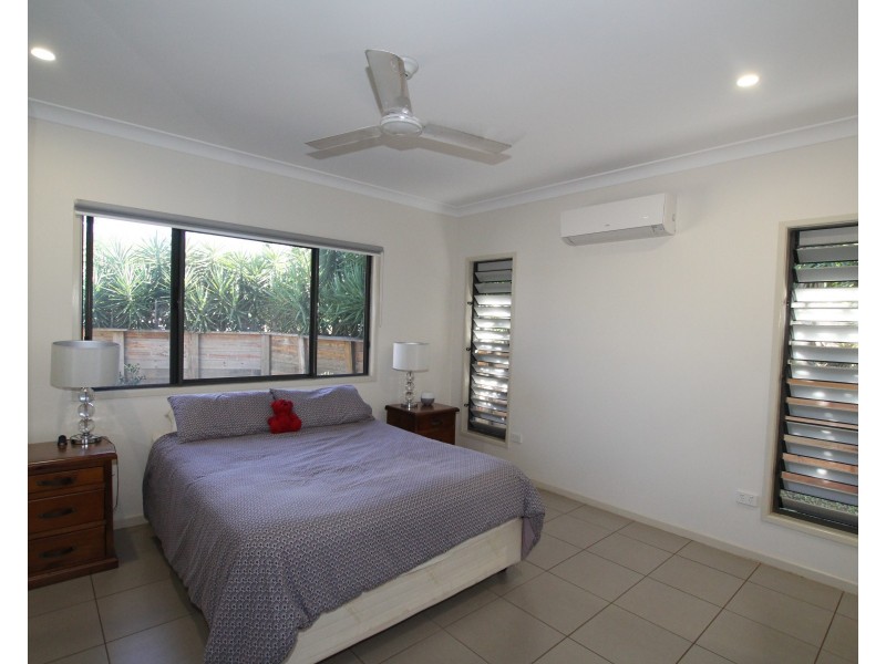 2 Penwerris Pl, Mission Beach QLD 4852