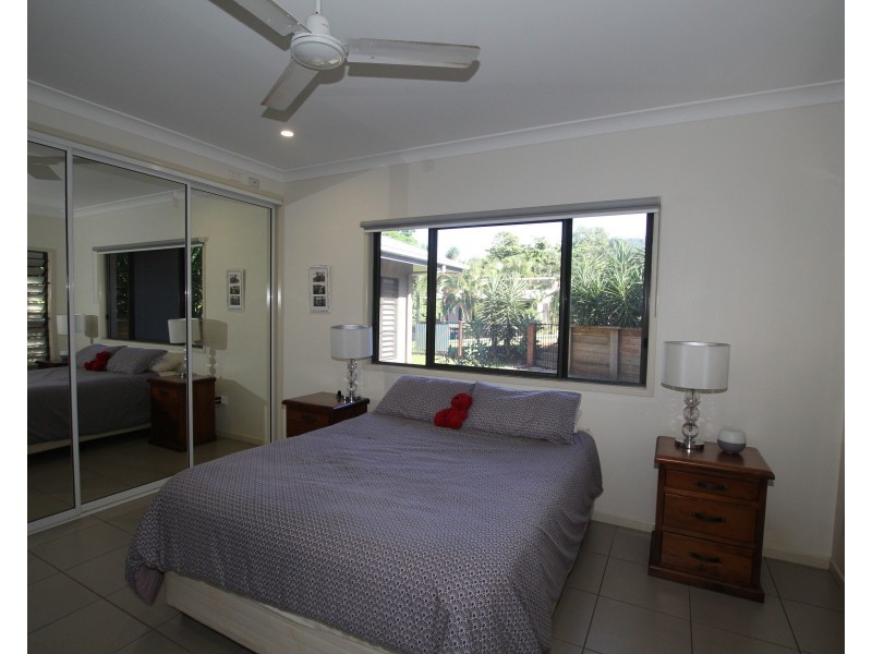 2 Penwerris Pl, Mission Beach QLD 4852