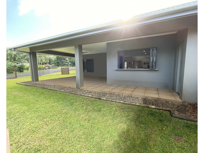 2 Penwerris Pl, Mission Beach QLD 4852