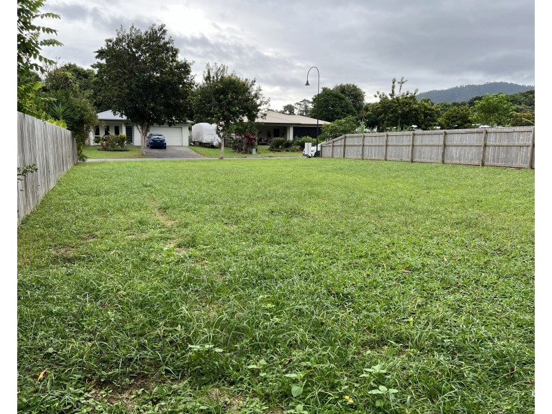 9 Sandpiper Cl, Mission Beach QLD 4852