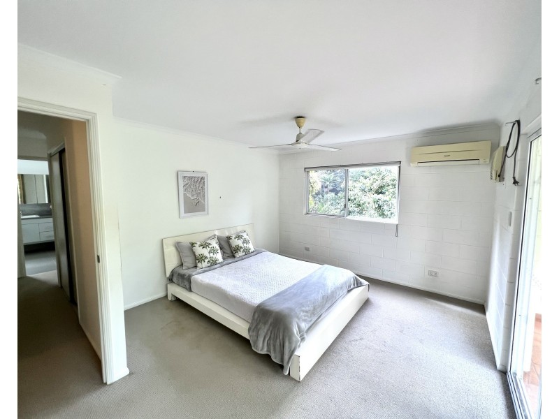 Unit 1/30 Bingil Bay Rd, Bingil Bay QLD 4852