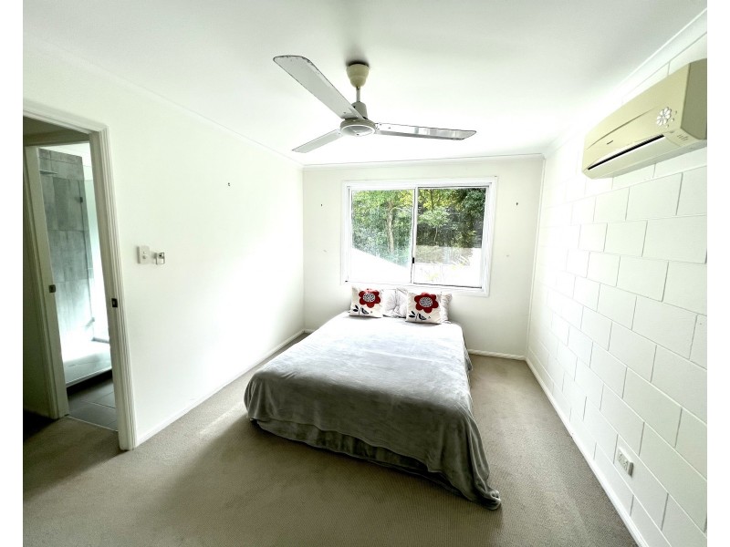 Unit 1/30 Bingil Bay Rd, Bingil Bay QLD 4852