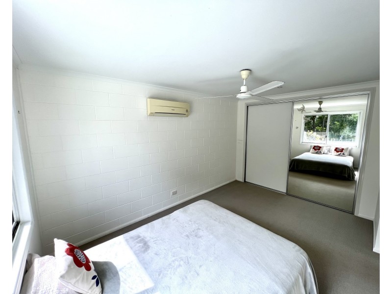 Unit 1/30 Bingil Bay Rd, Bingil Bay QLD 4852