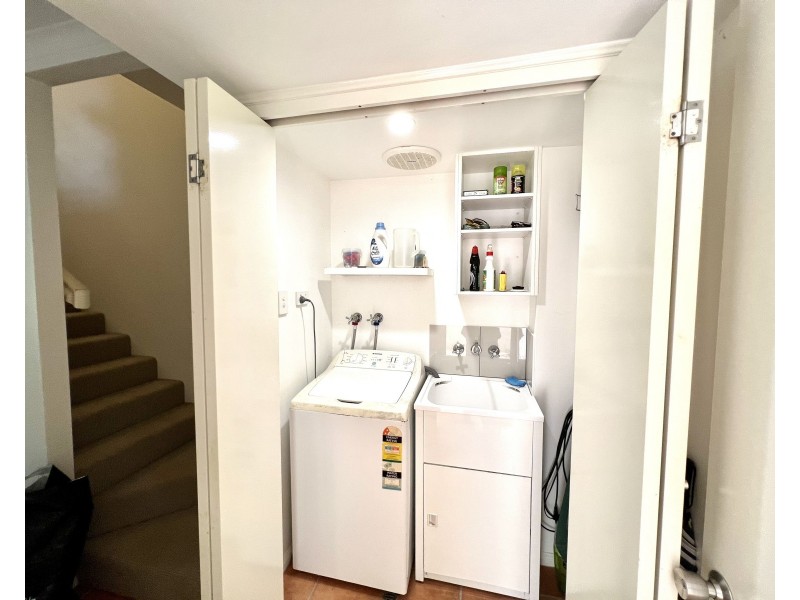Unit 1/30 Bingil Bay Rd, Bingil Bay QLD 4852