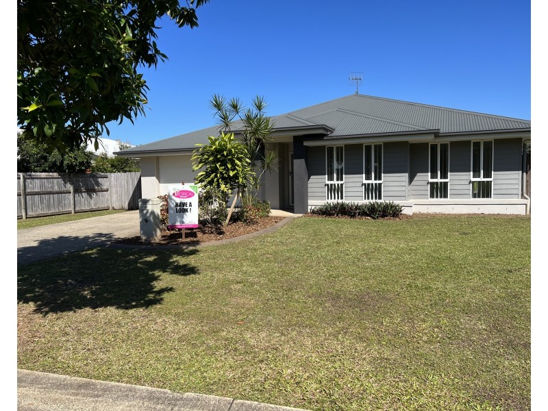 18 Shelly Court, Mission Beach QLD 4852