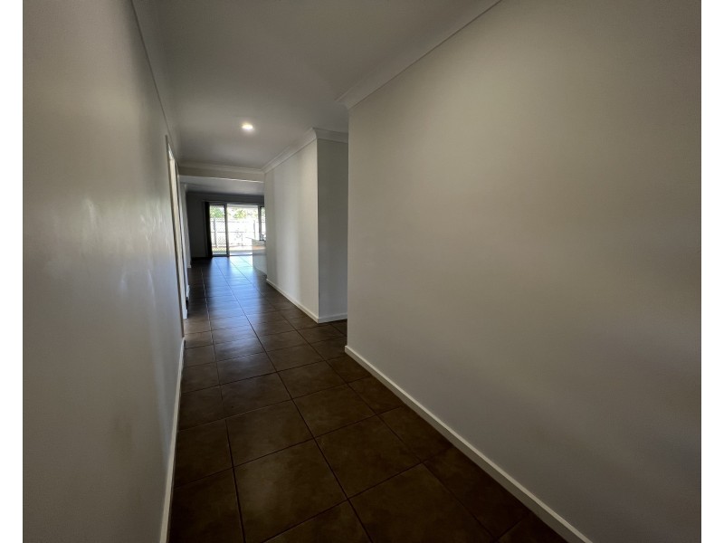 18 Shelly Court, Mission Beach QLD 4852