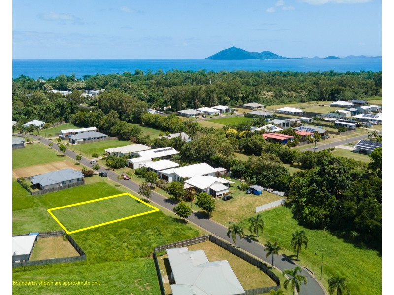 42 Shelly Ct, Mission Beach QLD 4852