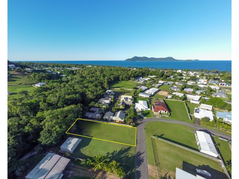 38 Mariner Dr, South Mission Beach QLD 4852