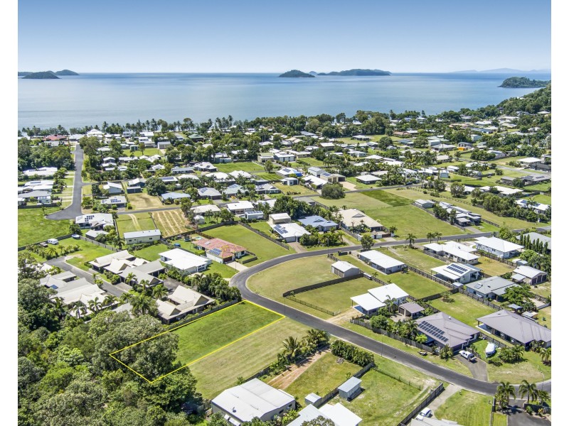 38 Mariner Dr, South Mission Beach QLD 4852