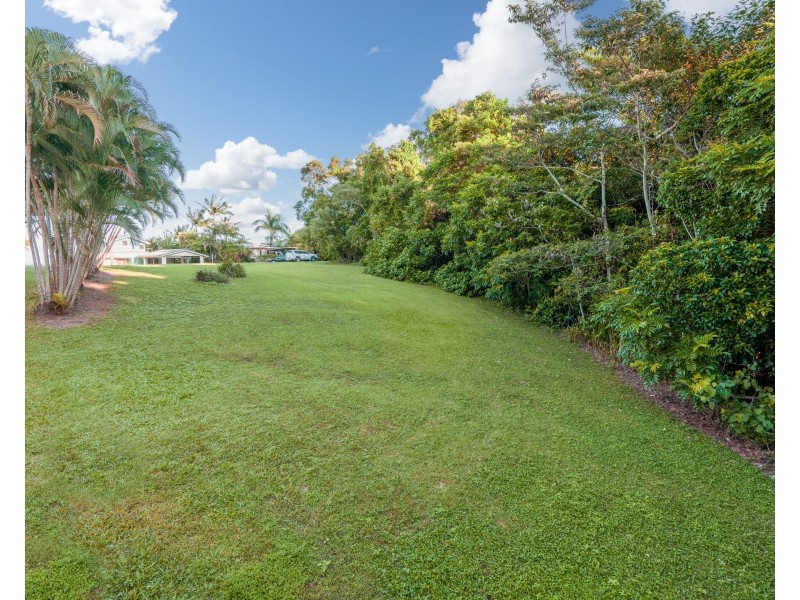 41 Mission Drive, South Mission Beach QLD 4852