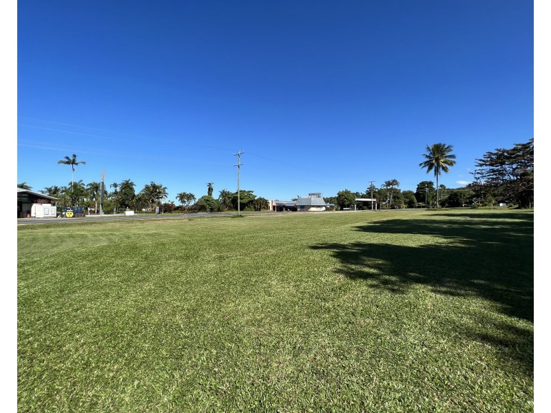 32 Wongaling Beach Road, Wongaling Beach QLD 4852