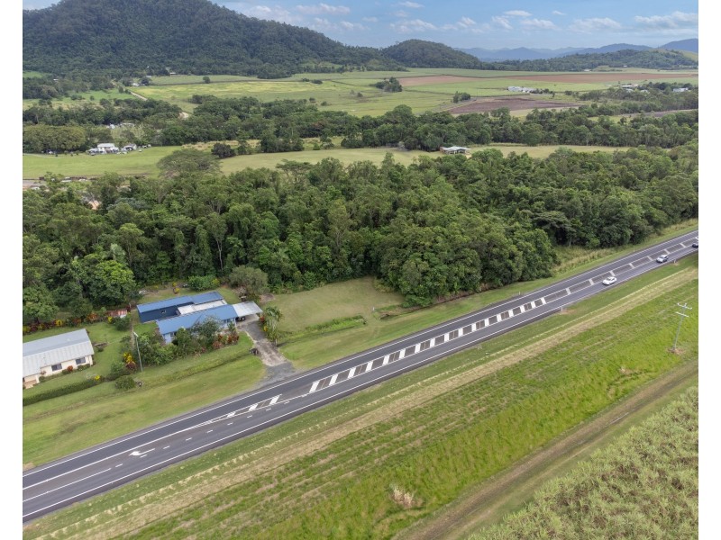 33 Bruce Highway, El Arish QLD 4855