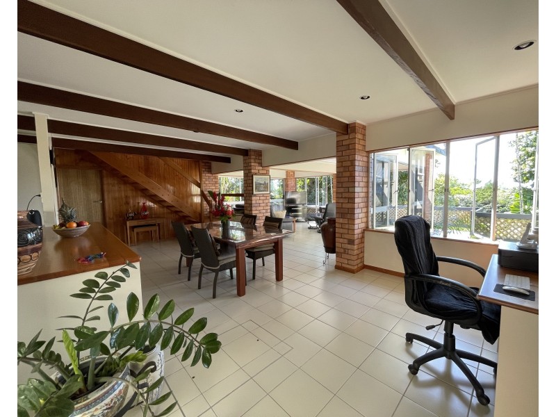 52 Mission Dr, South Mission Beach QLD 4852