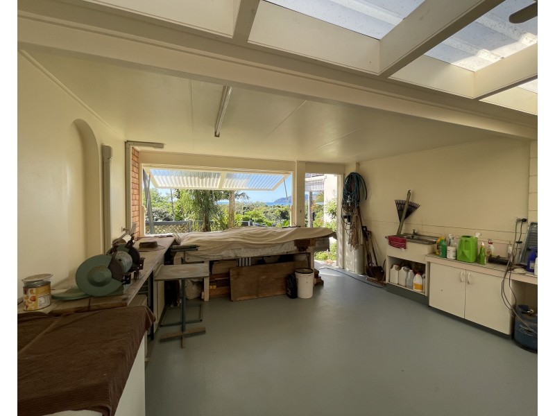 52 Mission Dr, South Mission Beach QLD 4852