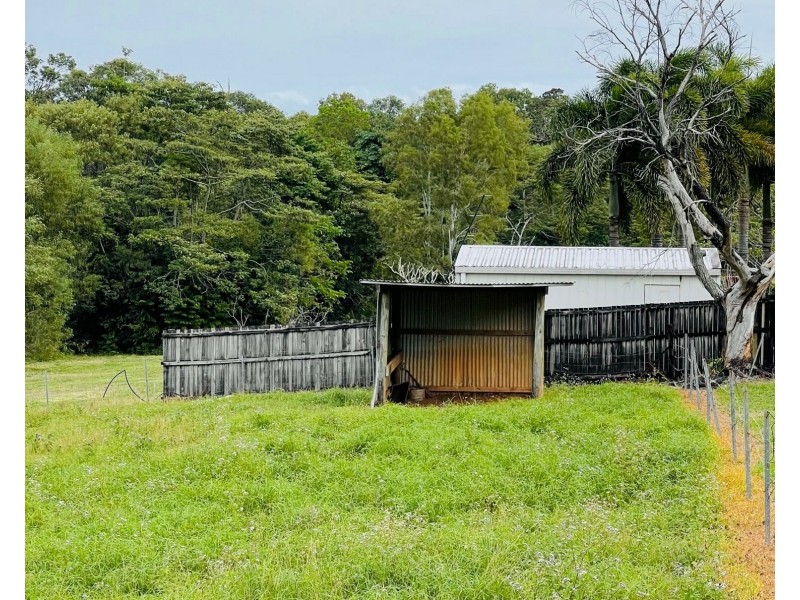 6 The Boulevard, South Mission Beach QLD 4852