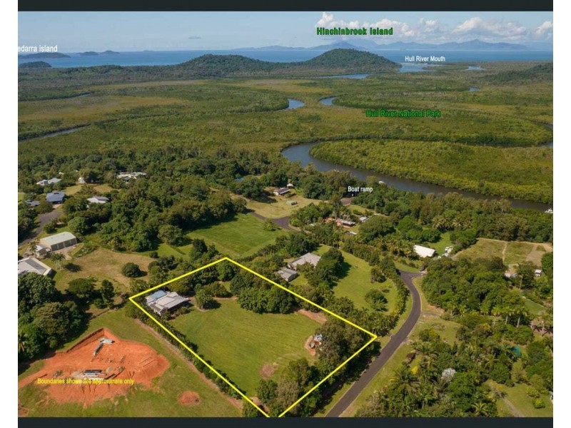 15 North Hull Road, Carmoo QLD 4852