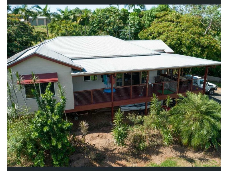 15 North Hull Road, Carmoo QLD 4852