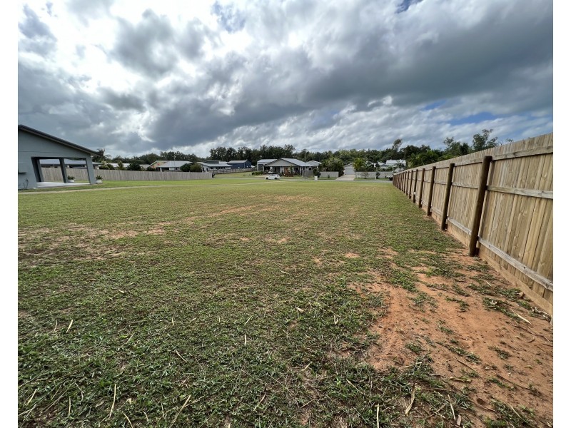 20 Nivosa Ct, Mission Beach QLD 4852