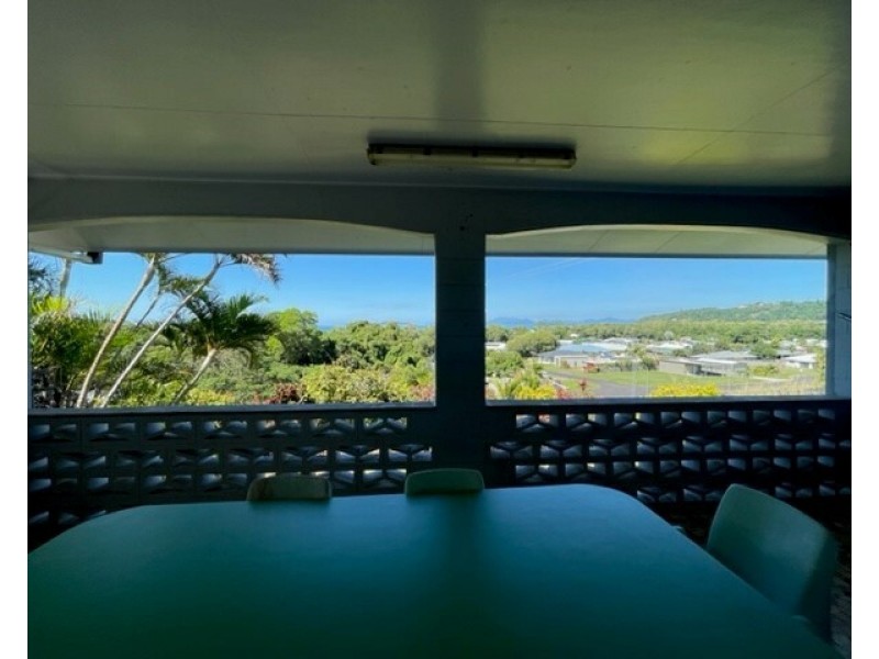 16 Mission Dr, South Mission Beach QLD 4852