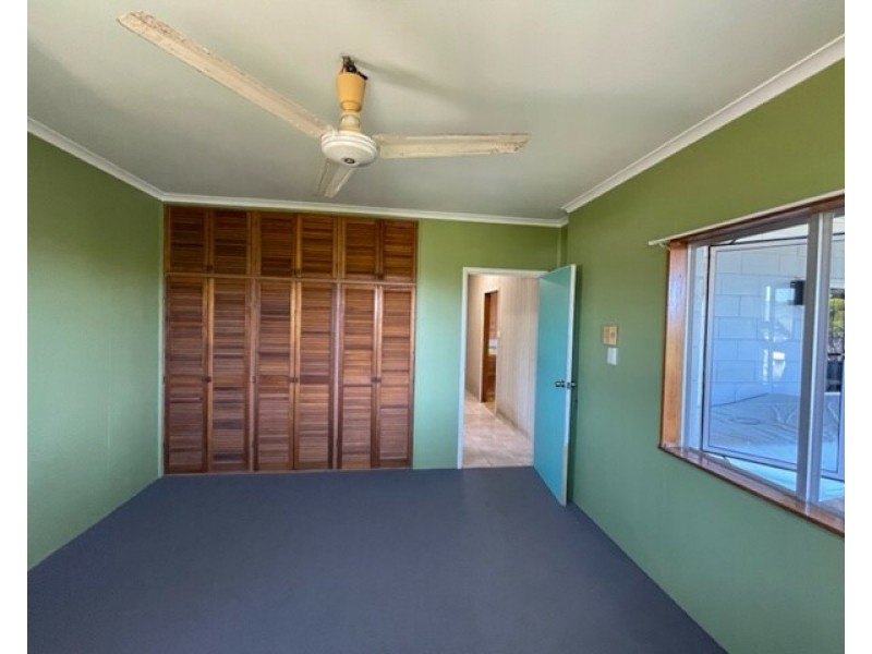 16 Mission Dr, South Mission Beach QLD 4852