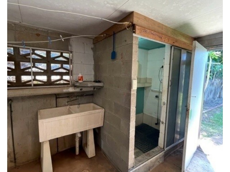 16 Mission Dr, South Mission Beach QLD 4852