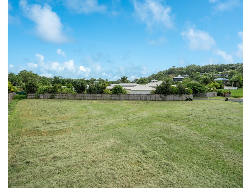 31 Genoa Ct, South Mission Beach QLD 4852