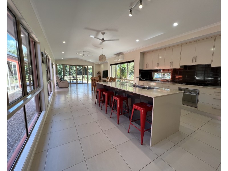 14 Nivosa Ct, Mission Beach QLD 4852