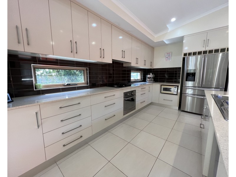 14 Nivosa Ct, Mission Beach QLD 4852